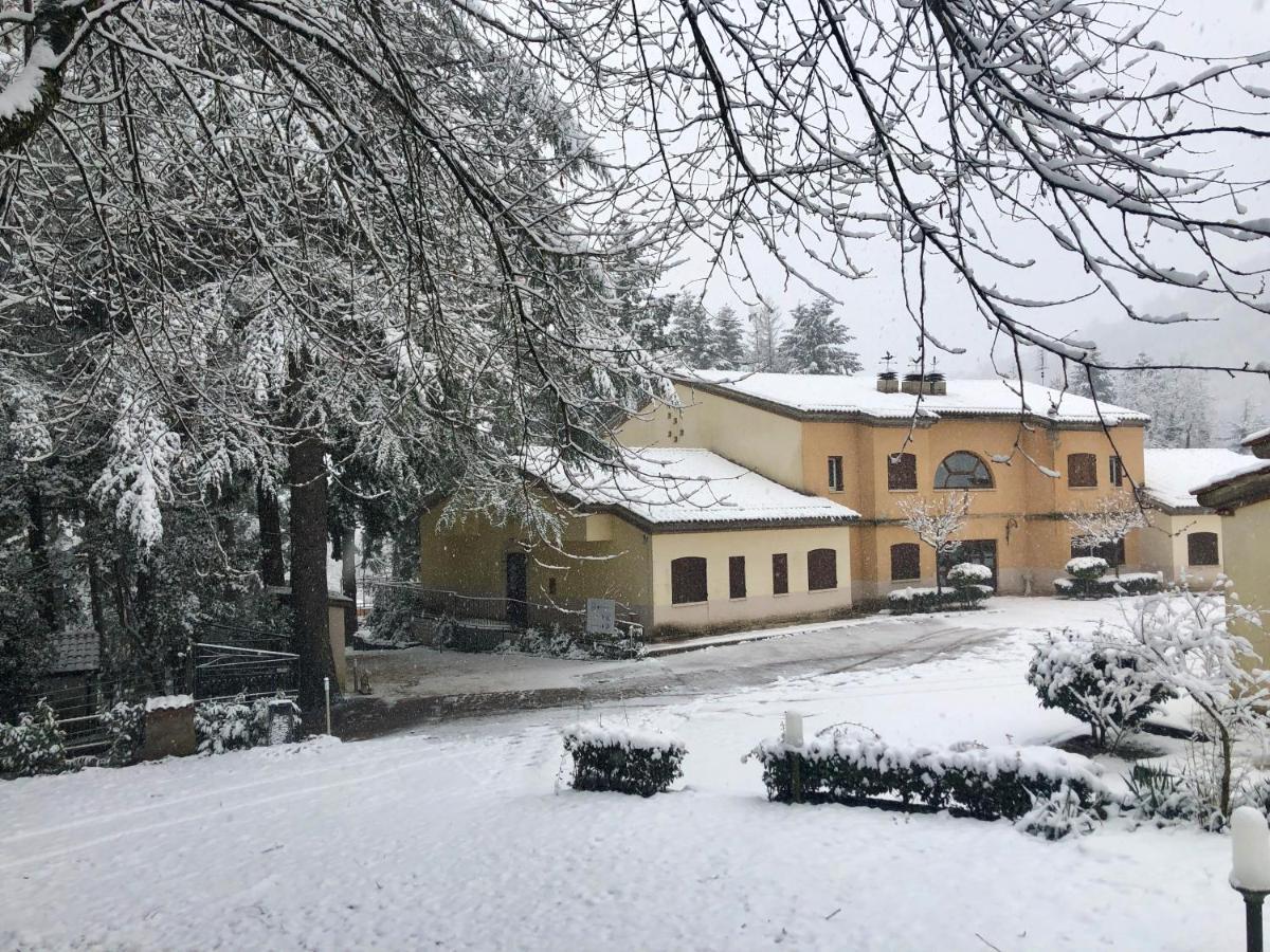 Borgo Villa Maria Monticchio  Extérieur photo